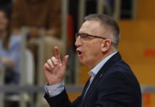 Йовица Арсич прокомментировал поражение Енисея от «Зенита» в Единой лиге со счётом 71:74 Йовица Арсич прокомментировал поражение Енисея от «Зенита» в Единой лиге со счётом 71:74
