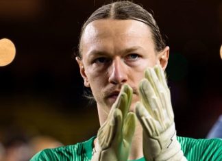 Луис Энрике похвалил Матвея Сафонова за серию сухих матчей в составе ПСЖ Луис Энрике похвалил Матвея Сафонова за серию сухих матчей в составе ПСЖ