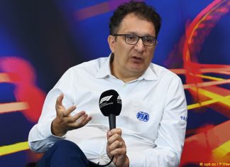 ФИА продолжит корректировать техрегламент «Формулы-1» ФИА продолжит корректировать техрегламент «Формулы-1»