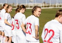 Россиянки выиграли турнир УЕФА до 16 лет Россиянки выиграли турнир УЕФА до 16 лет