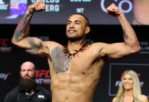Прохазка и Ульберг успешно прошли взвешивание перед титульным боем UFC 327 в Майами Прохазка и Ульберг успешно прошли взвешивание перед титульным боем UFC 327 в Майами