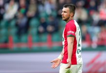 Игорь Корнеев прокомментировал спорный пенальти в матче «Локомотив» — «Зенит» Игорь Корнеев прокомментировал спорный пенальти в матче «Локомотив» — «Зенит»