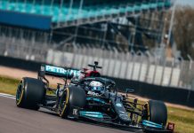 Дориан Пин стала первой француженкой, пилотировавшей машину Мерседес F1 Дориан Пин стала первой француженкой, пилотировавшей машину Мерседес F1