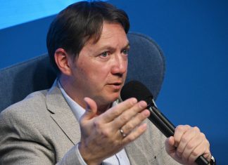 Георгий Черданцев назвал «Зенит» фаворитом матча с «Краснодаром» в 24-м туре РПЛ Георгий Черданцев назвал «Зенит» фаворитом матча с «Краснодаром» в 24-м туре РПЛ