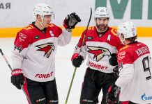 Капитан «Авангарда» Шарипзянов объяснил, почему полуфинал КХЛ с «Локомотивом» будет для него особенным Капитан «Авангарда» Шарипзянов объяснил, почему полуфинал КХЛ с «Локомотивом» будет для него особенным
