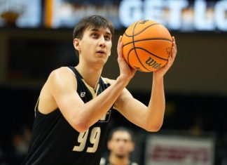 Тимофей Рудовский вышел на трансферный портал NCAA после яркого сезона за «Брайант Бульдогс» Тимофей Рудовский вышел на трансферный портал NCAA после яркого сезона за «Брайант Бульдогс»