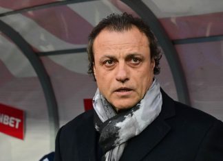 ФК «Динамо» не планирует расставаться с Роланом Гусевым по окончании сезона ФК «Динамо» не планирует расставаться с Роланом Гусевым по окончании сезона
