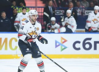 Егор Коробкин оценил командный дух «Металлурга» после победы над «Торпедо» в плей-офф КХЛ Егор Коробкин оценил командный дух «Металлурга» после победы над «Торпедо» в плей-офф КХЛ