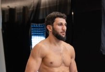 Азамат Бекоев продемонстрировал форму перед боем с Тришоном Гором на UFC Fight Night 272 Азамат Бекоев продемонстрировал форму перед боем с Тришоном Гором на UFC Fight Night 272