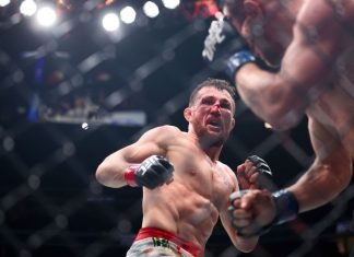Двалишвили рассказал о болевых ударах Яна на UFC 323 Двалишвили рассказал о болевых ударах Яна на UFC 323