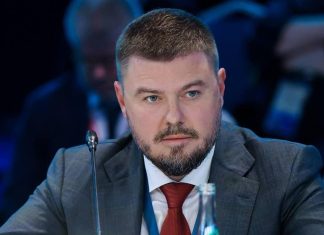 Алексей Крапивин возглавил Федерацию кёрлинга России Алексей Крапивин возглавил Федерацию кёрлинга России