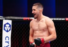 Сусуркаев и Сантос показали одинаковый вес перед поединком в UFC Сусуркаев и Сантос показали одинаковый вес перед поединком в UFC