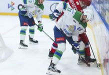 Григорий Панин встретился с легендой НХЛ Джо Торнтоном Григорий Панин встретился с легендой НХЛ Джо Торнтоном