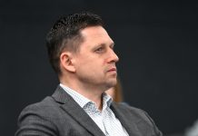 Семшов призвал «Динамо» не бросать чемпионат Семшов призвал «Динамо» не бросать чемпионат