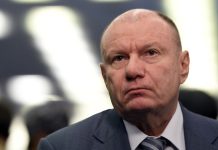 Потанин: КХЛ не уступает уровню чемпионата мира по хоккею Потанин: КХЛ не уступает уровню чемпионата мира по хоккею