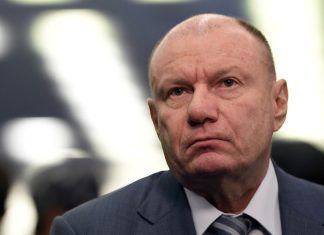 Потанин: КХЛ не уступает уровню чемпионата мира по хоккею Потанин: КХЛ не уступает уровню чемпионата мира по хоккею