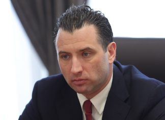Губерниев высказался о возможном назначении Ротенберга в ярославский «Локомотив» Губерниев высказался о возможном назначении Ротенберга в ярославский «Локомотив»