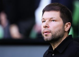 Мусаев сообщил о долгом отсутствии Петрова Мусаев сообщил о долгом отсутствии Петрова