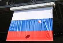 Коростелёв сравнил уровень российских лыжников и футболистов Коростелёв сравнил уровень российских лыжников и футболистов