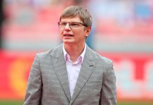 Аршавин назвал двух лучших игроков «Зенита» Аршавин назвал двух лучших игроков «Зенита»