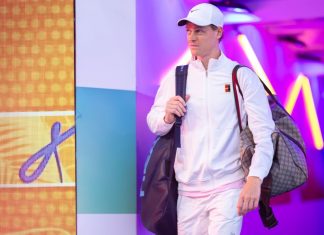Синнер оценил форму Фиса после травмы Синнер оценил форму Фиса после травмы