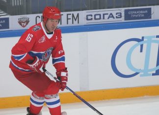 Кожевников прокомментировал итог первого матча финала Кубка Гагарина Кожевников прокомментировал итог первого матча финала Кубка Гагарина