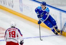 «Динамо» продлило контракт с 20-летним форвардом Артемьевым до 2028 «Динамо» продлило контракт с 20-летним форвардом Артемьевым до 2028
