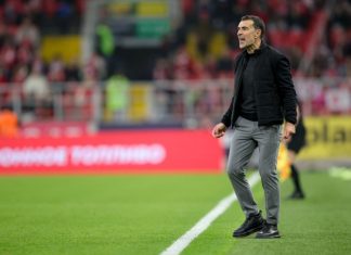 Карседо извинился перед Максименко за замену в финале Кубка России Карседо извинился перед Максименко за замену в финале Кубка России