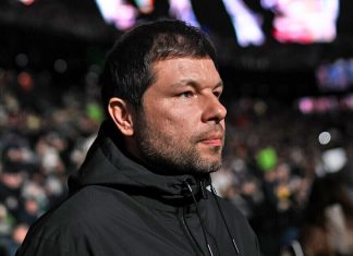 Мусаев заявил о нехватке игроков в «Краснодаре» Мусаев заявил о нехватке игроков в «Краснодаре»