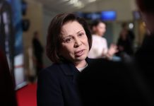 Роднина прокомментировала аннулирование отстранения сборных России по хоккею Роднина прокомментировала аннулирование отстранения сборных России по хоккею