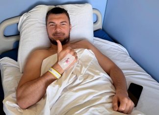 Комличенко успешно перенёс операцию на колене Комличенко успешно перенёс операцию на колене