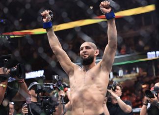Чимаев и Стрикленд устроили перепалку на UFC 328 Чимаев и Стрикленд устроили перепалку на UFC 328