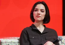 Медведева поставила короткую программу фигуристке Алисе Мильто Медведева поставила короткую программу фигуристке Алисе Мильто