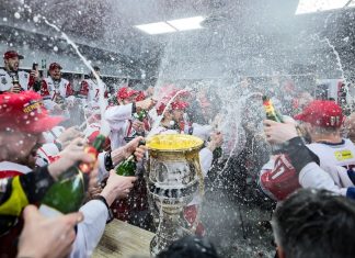«Локомотив» выиграл Кубок Гагарина второй год подряд «Локомотив» выиграл Кубок Гагарина второй год подряд