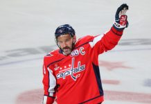 Александр Овечкин прилетел в Россию Александр Овечкин прилетел в Россию