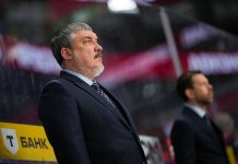Сергей Савельев выбрал лучшего тренера сезона КХЛ Сергей Савельев выбрал лучшего тренера сезона КХЛ