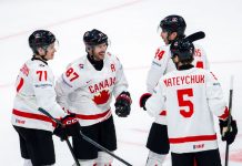 Определились пары 1/4 финала чемпионата мира по хоккею Определились пары 1/4 финала чемпионата мира по хоккею