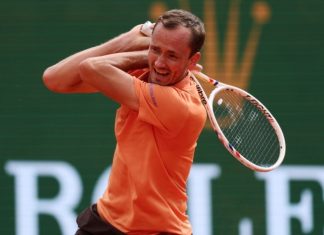 Медведев опустился на восьмое место в рейтинге ATP Медведев опустился на восьмое место в рейтинге ATP