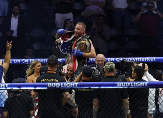 Звёзды UFC потерпели крах в гостях у Трампа Звёзды UFC потерпели крах в гостях у Трампа