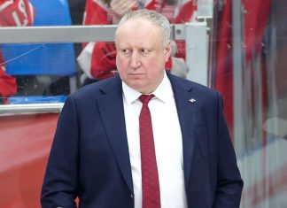 МХК «Спартак» продлил контракт с тренером Александром Барковым на три года МХК «Спартак» продлил контракт с тренером Александром Барковым на три года