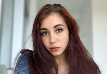 Фигуристка Диана Дэвис поделилась новыми фото в чёрном топе и показала стройную фигуру Фигуристка Диана Дэвис поделилась новыми фото в чёрном топе и показала стройную фигуру