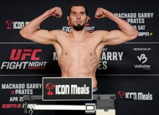 Магомедов быстро завершил бой с Олексейчуком на UFC в Баку Магомедов быстро завершил бой с Олексейчуком на UFC в Баку