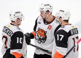 «Амур» и «Металлург» заключили спортивное партнерство на сезон 2026/2027 «Амур» и «Металлург» заключили спортивное партнерство на сезон 2026/2027