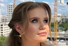 Фигуристка Алиса Овсянкина отдыхает в Сен-Тропе и делится фото с пляжа Фигуристка Алиса Овсянкина отдыхает в Сен-Тропе и делится фото с пляжа