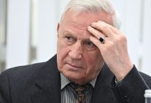 Колосков: Аргентине грозит крупный штраф за политическую акцию на ЧМ Колосков: Аргентине грозит крупный штраф за политическую акцию на ЧМ