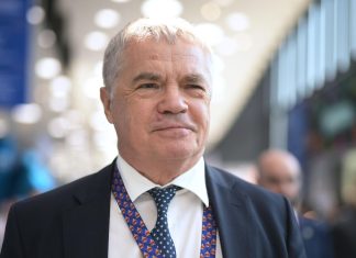 Медведев отметил скучность ЧМ-2026 по хоккею в Швейцарии Медведев отметил скучность ЧМ-2026 по хоккею в Швейцарии