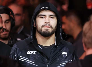 Эрнандес и Родригес возглавят турнир UFC 22 августа в Сакраменто Эрнандес и Родригес возглавят турнир UFC 22 августа в Сакраменто