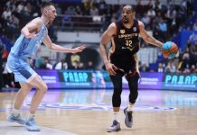 Хантер указал на ключевую причину поражения «Локомотива-Кубани» от «Зенита» Хантер указал на ключевую причину поражения «Локомотива-Кубани» от «Зенита»