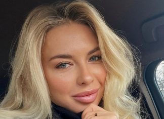Анжелика Тиманина посетила свадьбу в элегантном шелковом платье с открытой спиной Анжелика Тиманина посетила свадьбу в элегантном шелковом платье с открытой спиной