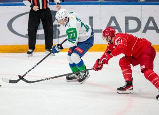 Денис Ян подписал контракт с «Северсталью» Денис Ян подписал контракт с «Северсталью»